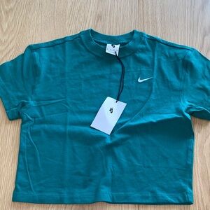 Nike Sportswear Swoosh Logo Teal‎ Cropped T Shirt Women XS